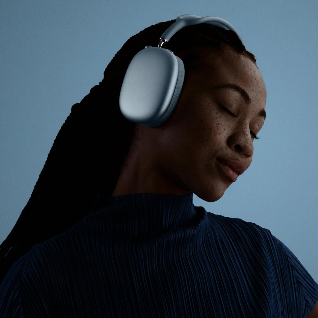 Apple AirPods Max 2 Wireless Over-Ear Headphones with Active Noise Cancellation, Spatial Audio, Bluetooth Connectivity, Starlight